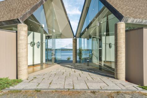 31 Daybreak Lane Surry ME 04684