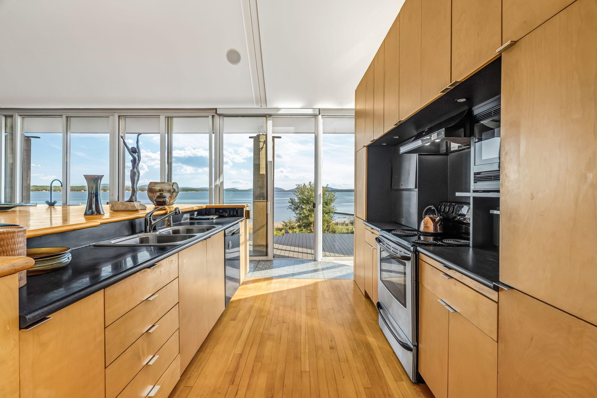 31 Daybreak Lane Surry ME 04684