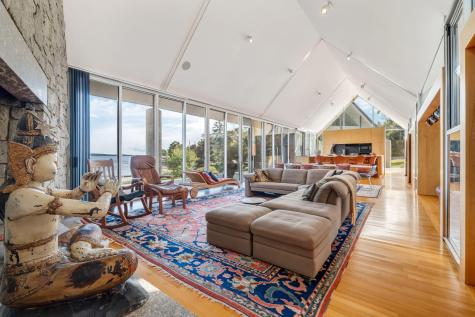 31 Daybreak Lane Surry ME 04684