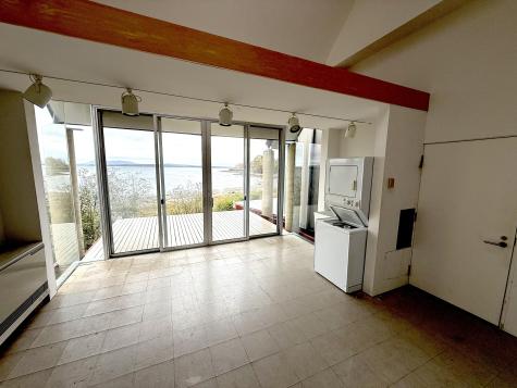 31 Daybreak Lane Surry ME 04684