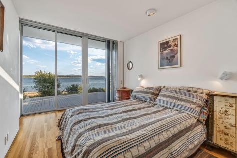 31 Daybreak Lane Surry ME 04684