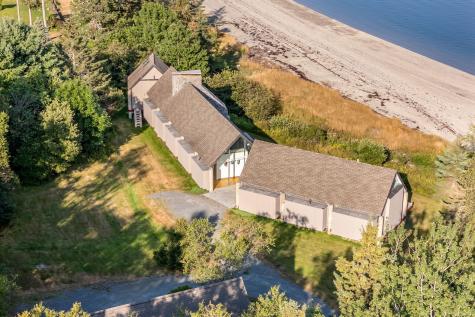 31 Daybreak Lane Surry ME 04684