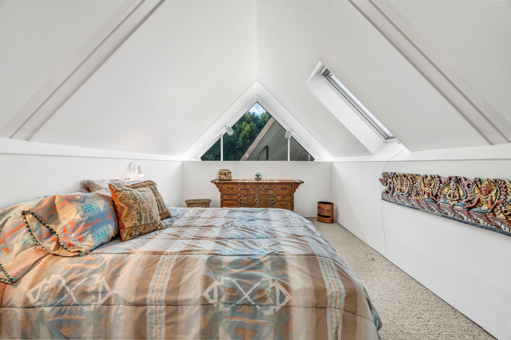 31 Daybreak Lane Surry ME 04684