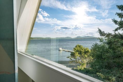 31 Daybreak Lane Surry ME 04684