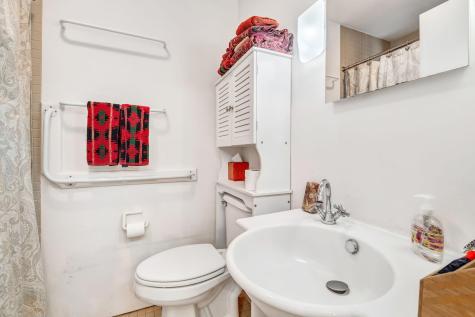 31 Daybreak Lane Surry ME 04684