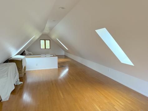 31 Daybreak Lane Surry ME 04684