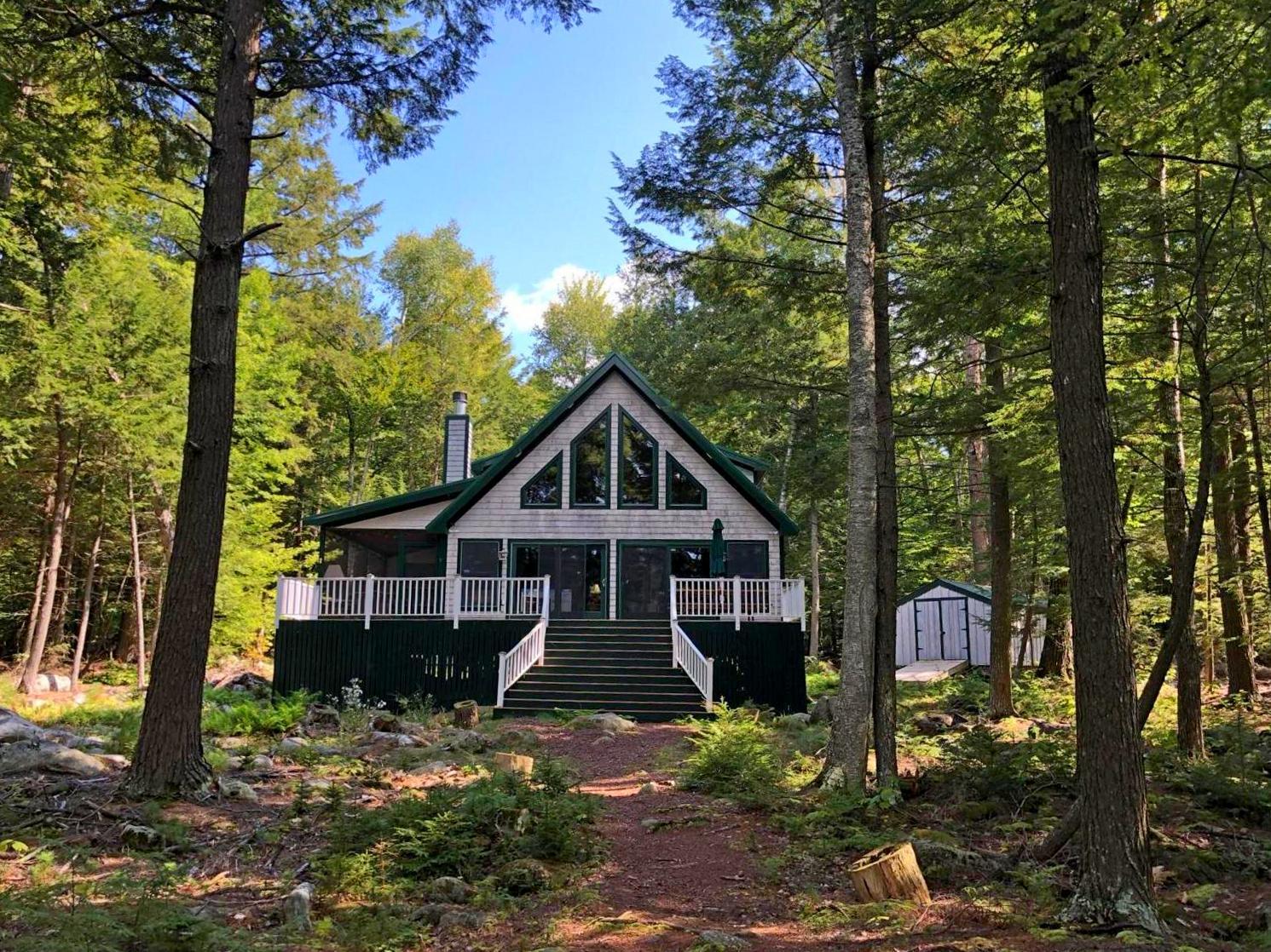 49 Hoyt Island, Belgrade ME Real Estate Listing MLS 1413146