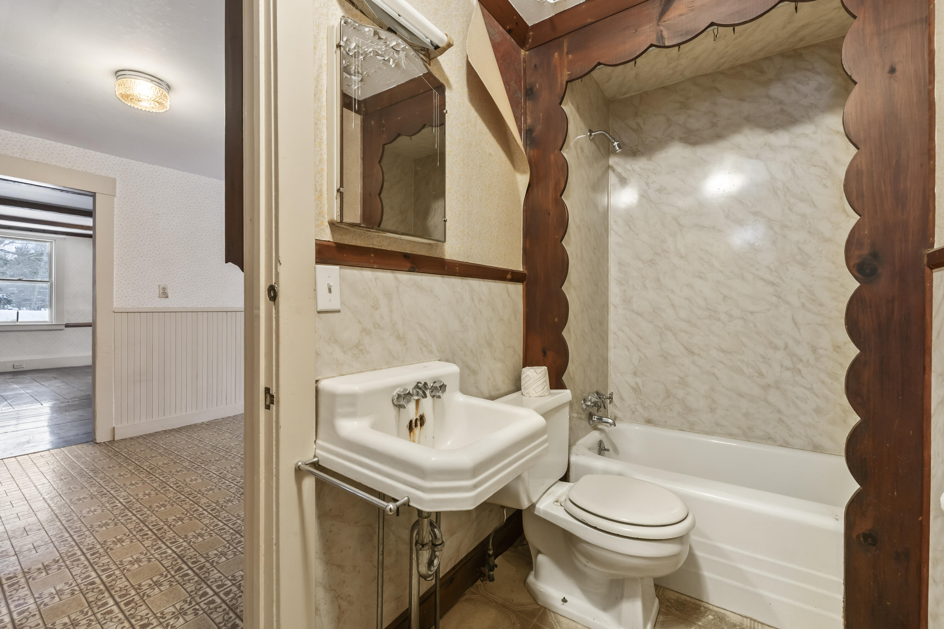 904 & 908 Lakeview Drive China ME 04358