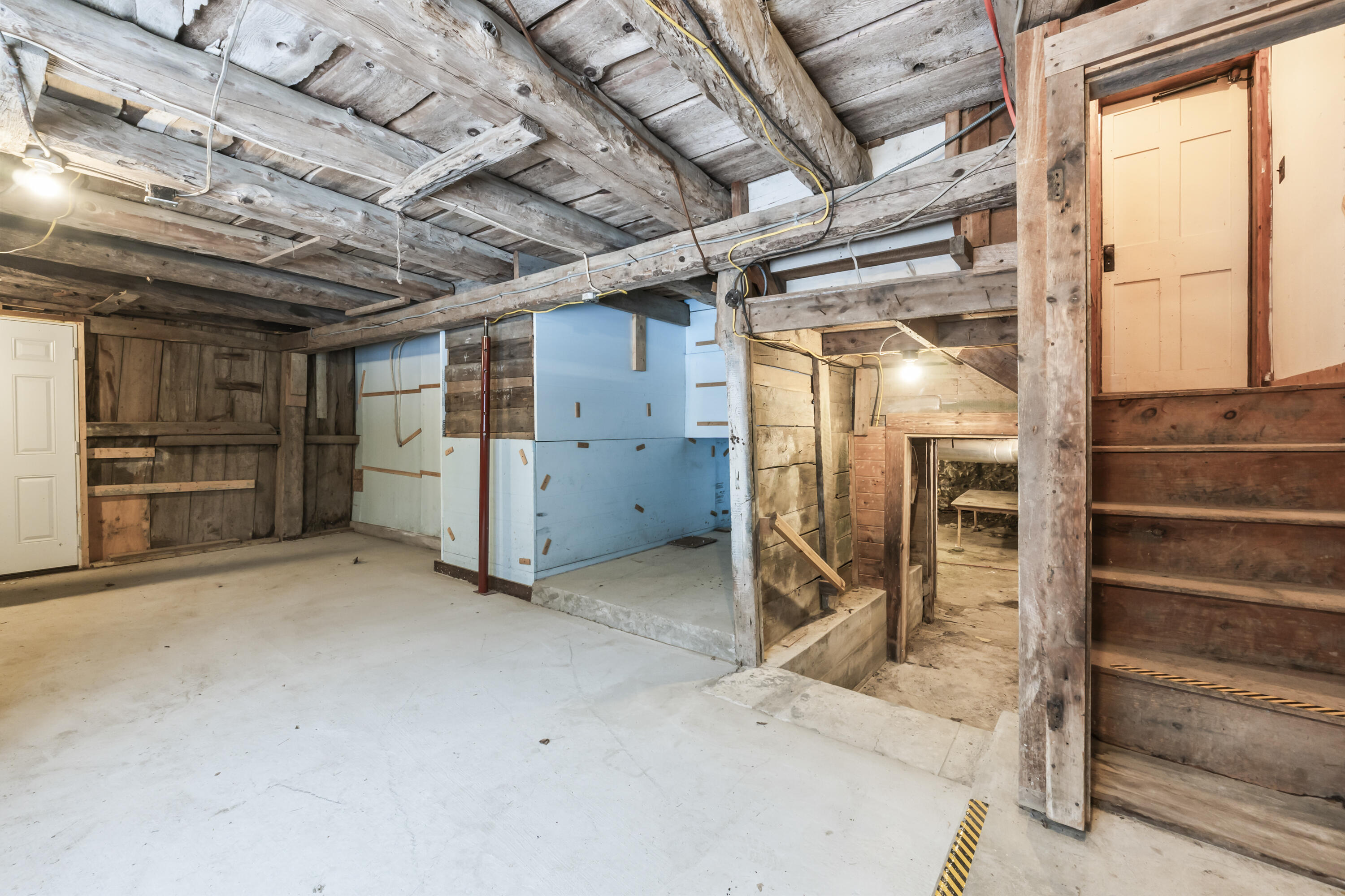 904 & 908 Lakeview Drive China ME 04358