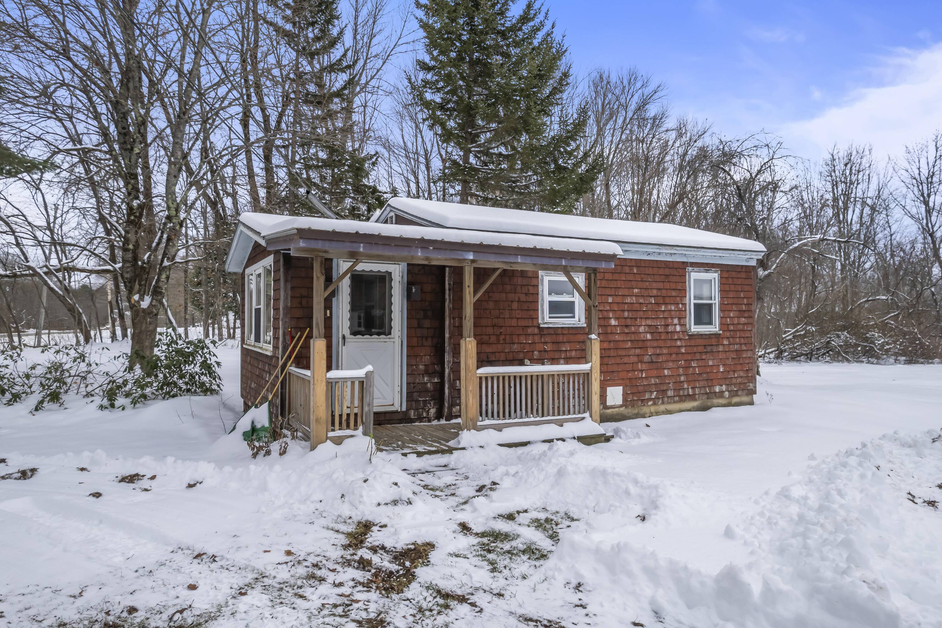 904 & 908 Lakeview Drive China ME 04358