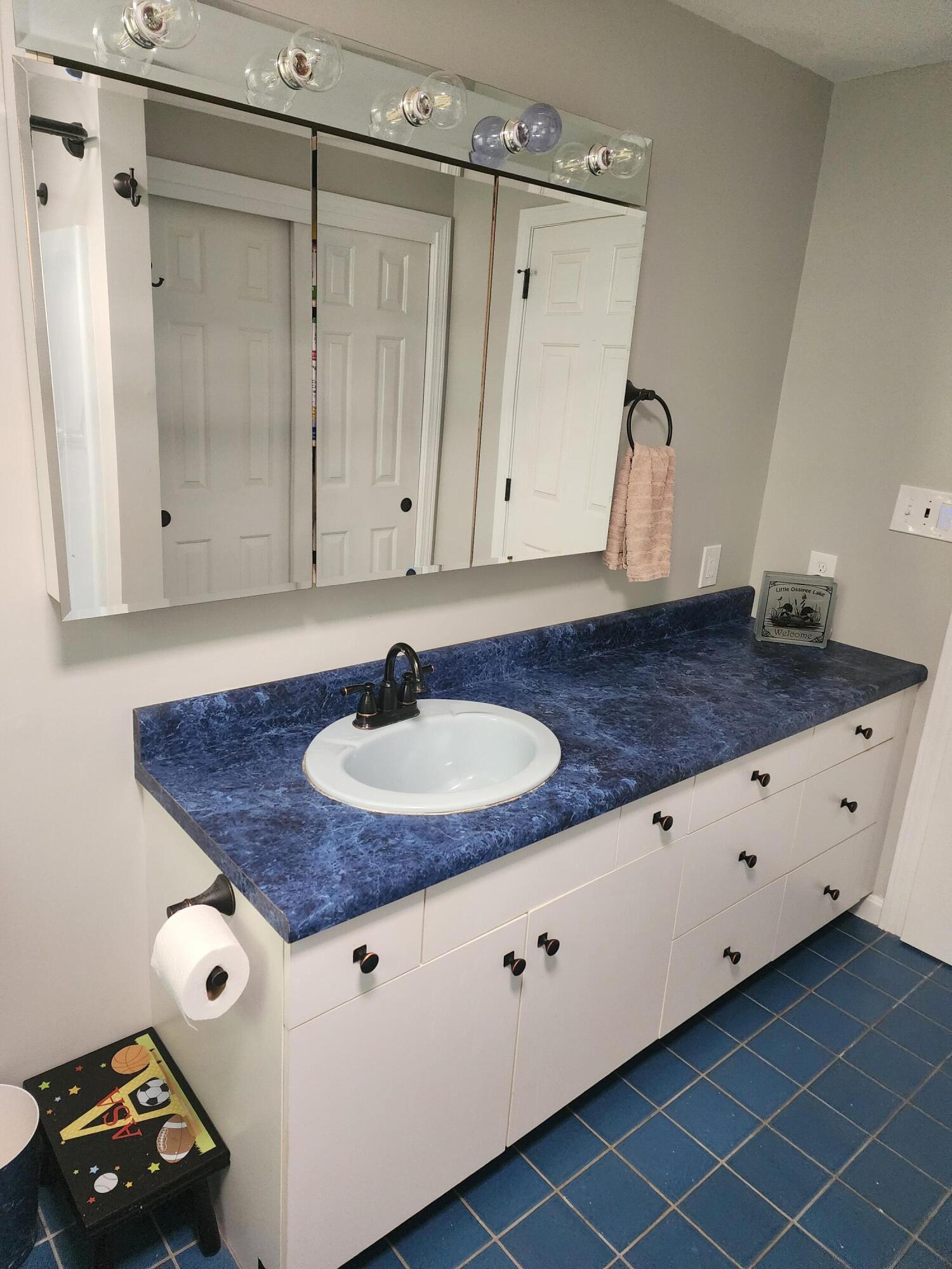 56 Logan Circle Waterboro ME 04030