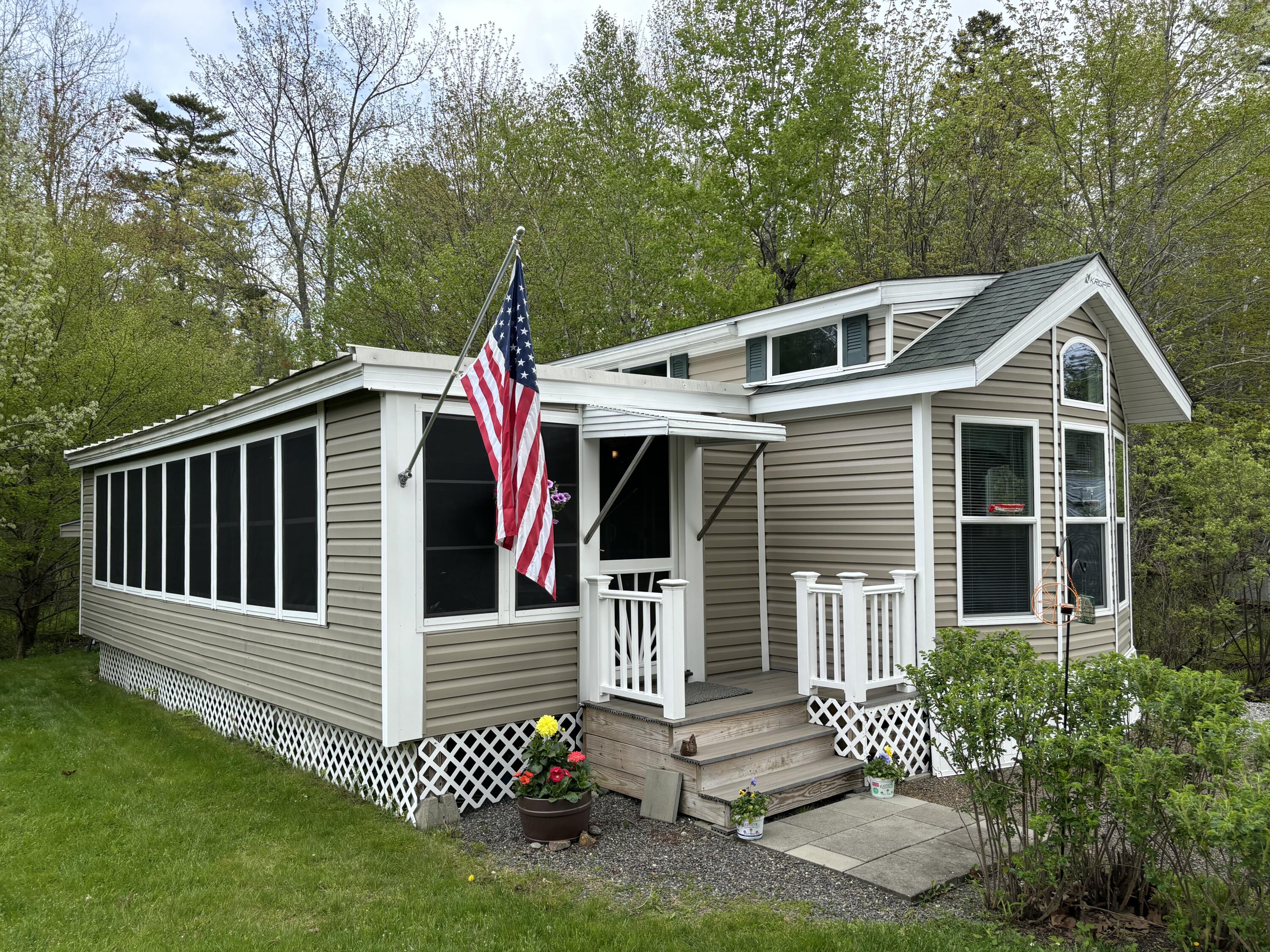 22 Loon Loop Warren ME 04864