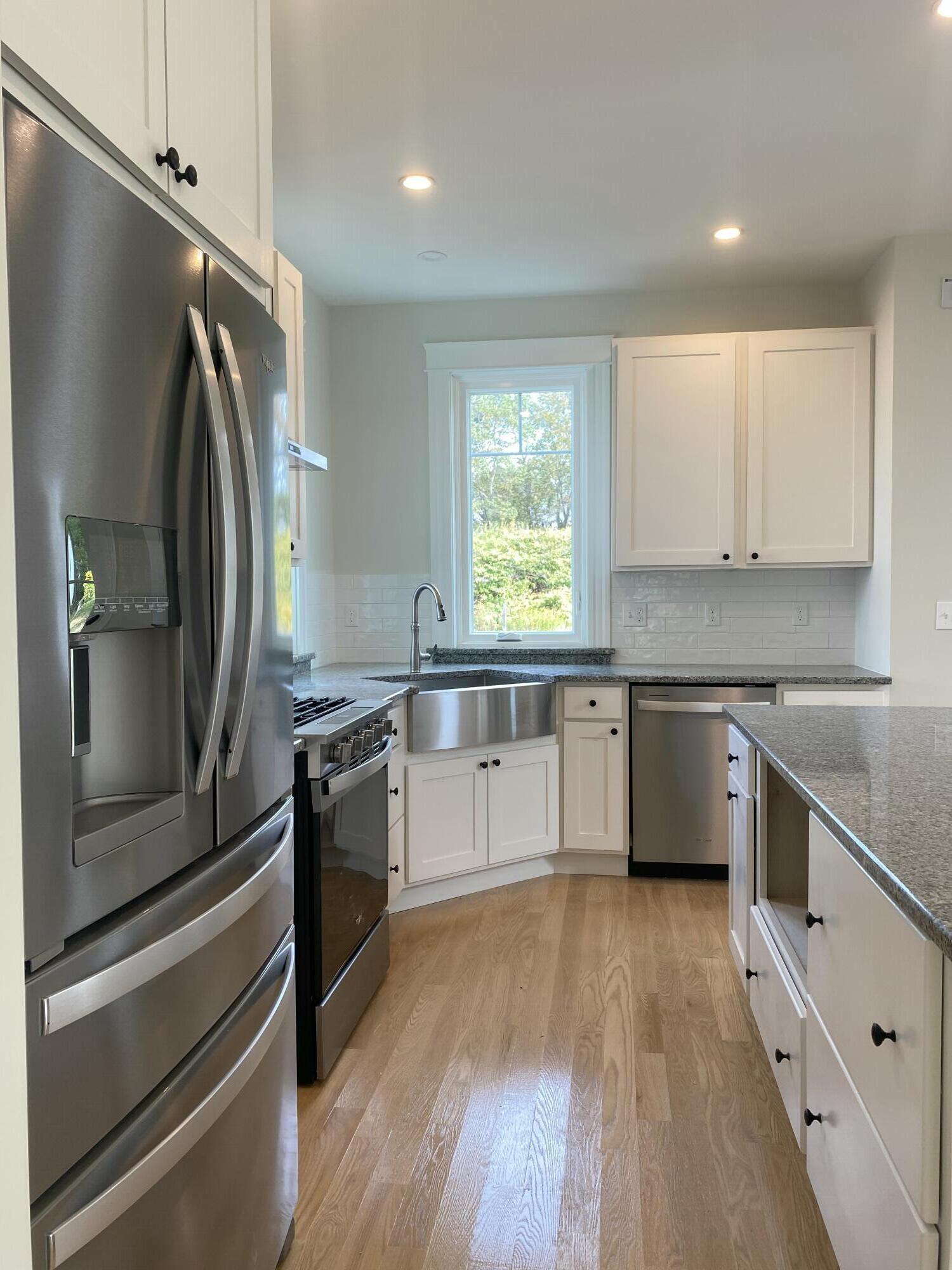 77 O'neil Street South Portland ME 04106