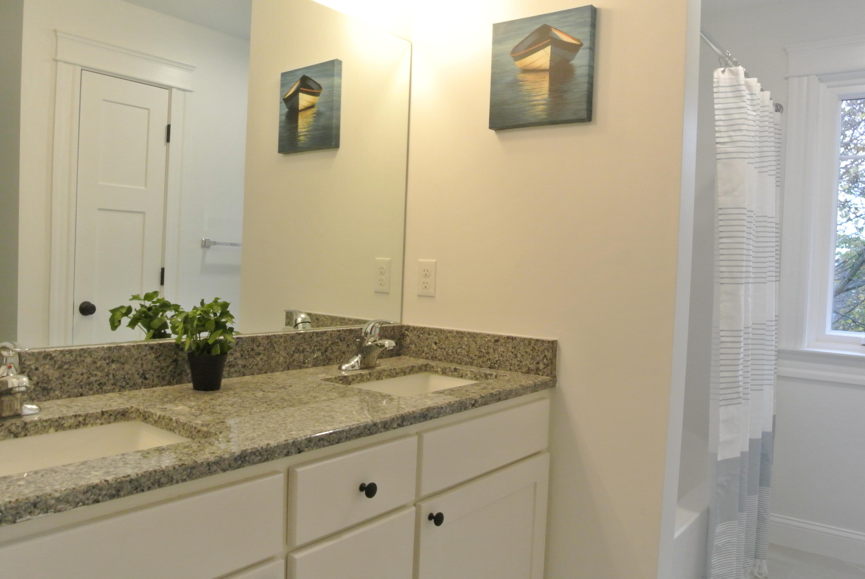 77 O'neil Street South Portland ME 04106