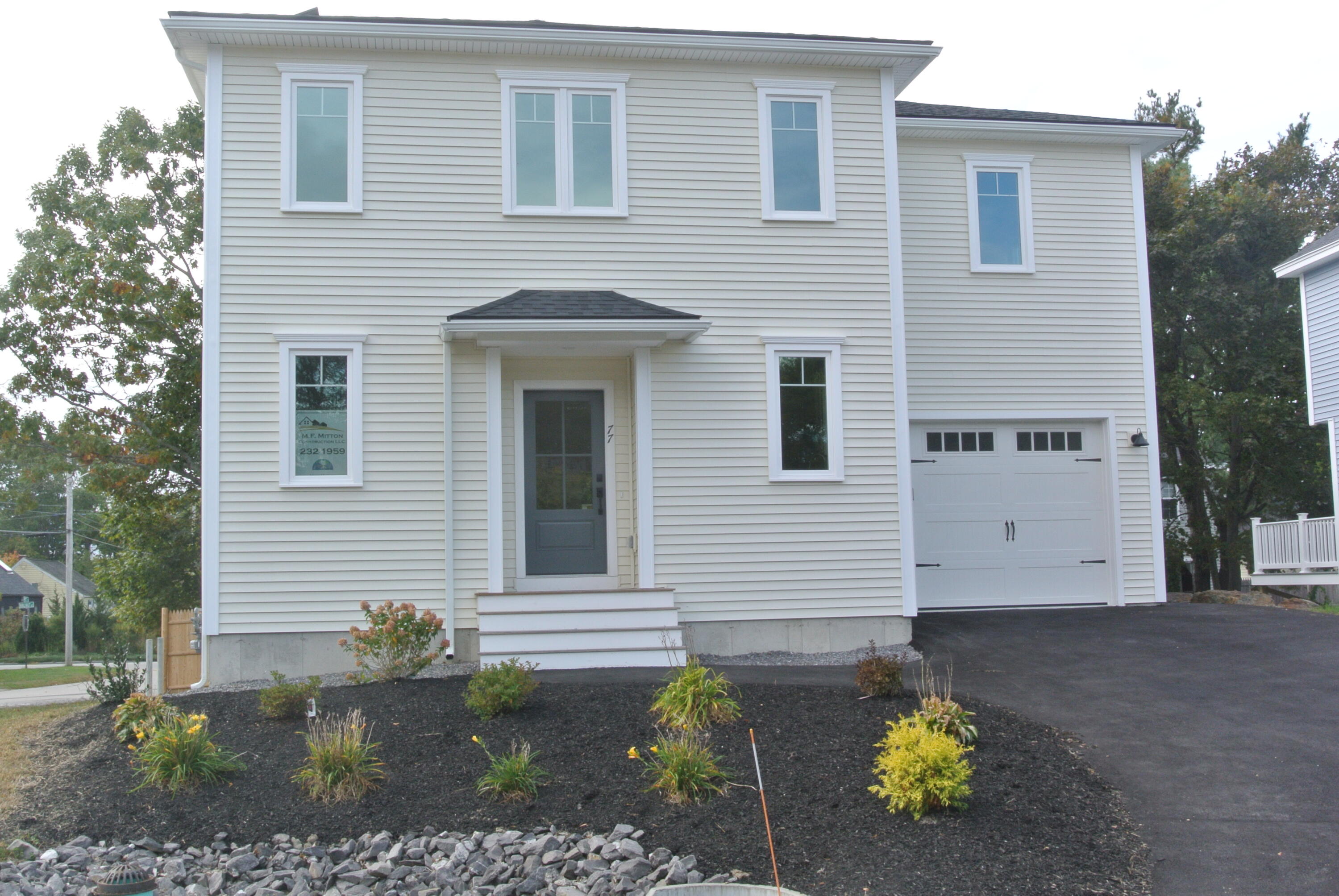 77 O'neil Street South Portland ME 04106