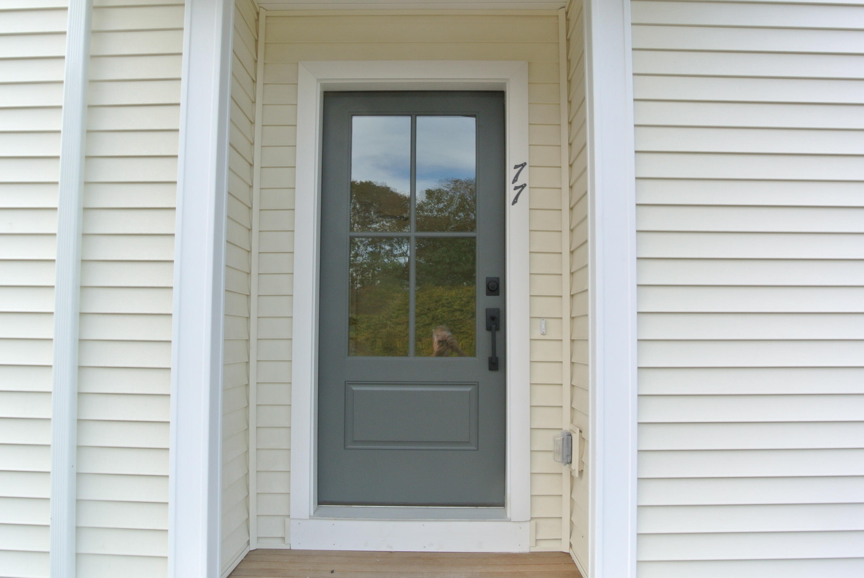 77 O'neil Street South Portland ME 04106