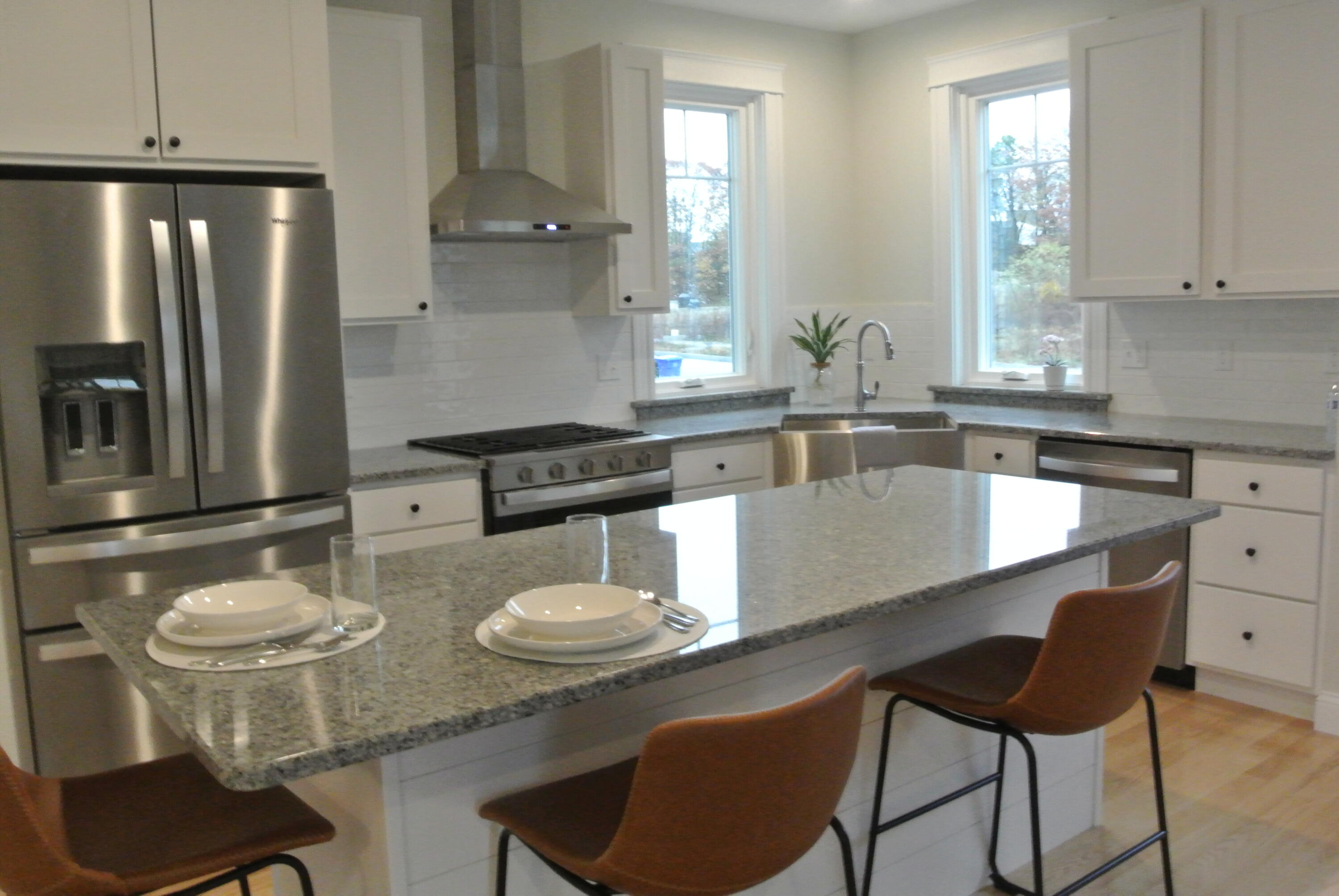 77 O'neil Street South Portland ME 04106