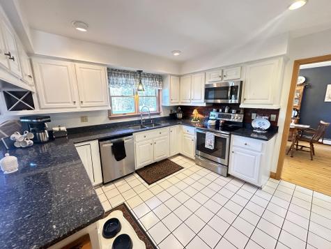 88 Sweet Road Lincoln ME 04457