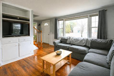 1104 Pequawket Trail Standish ME 04085