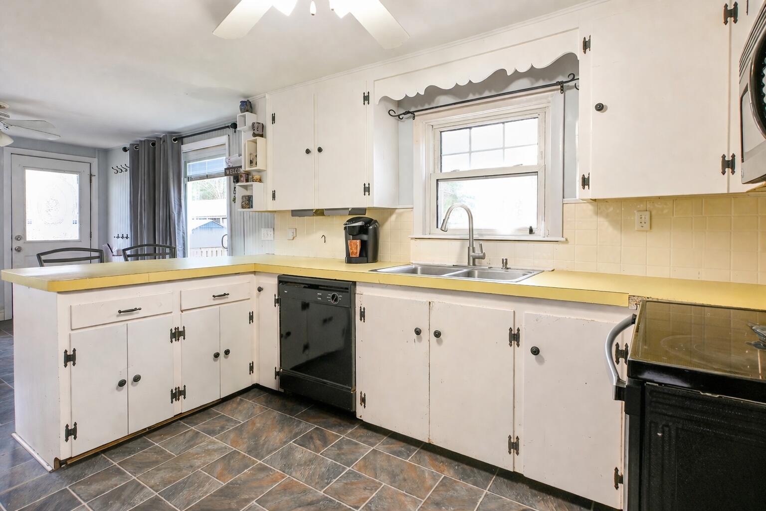 1104 Pequawket Trail Standish ME 04085