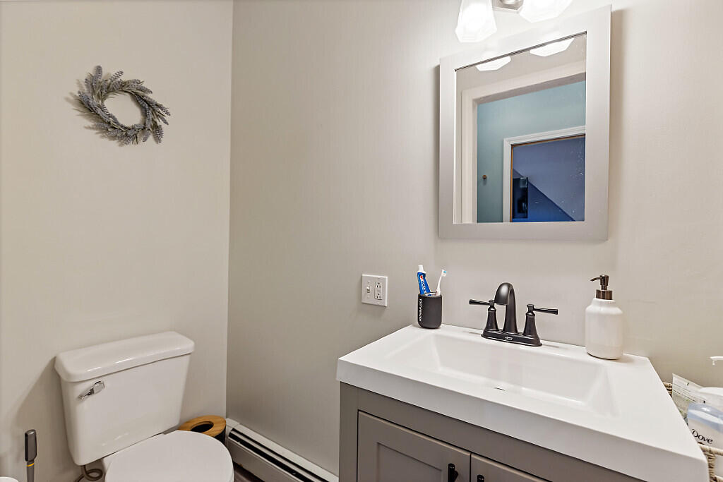 343 Lakeview Drive China ME 04358