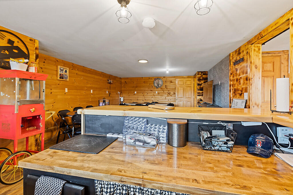 343 Lakeview Drive China ME 04358