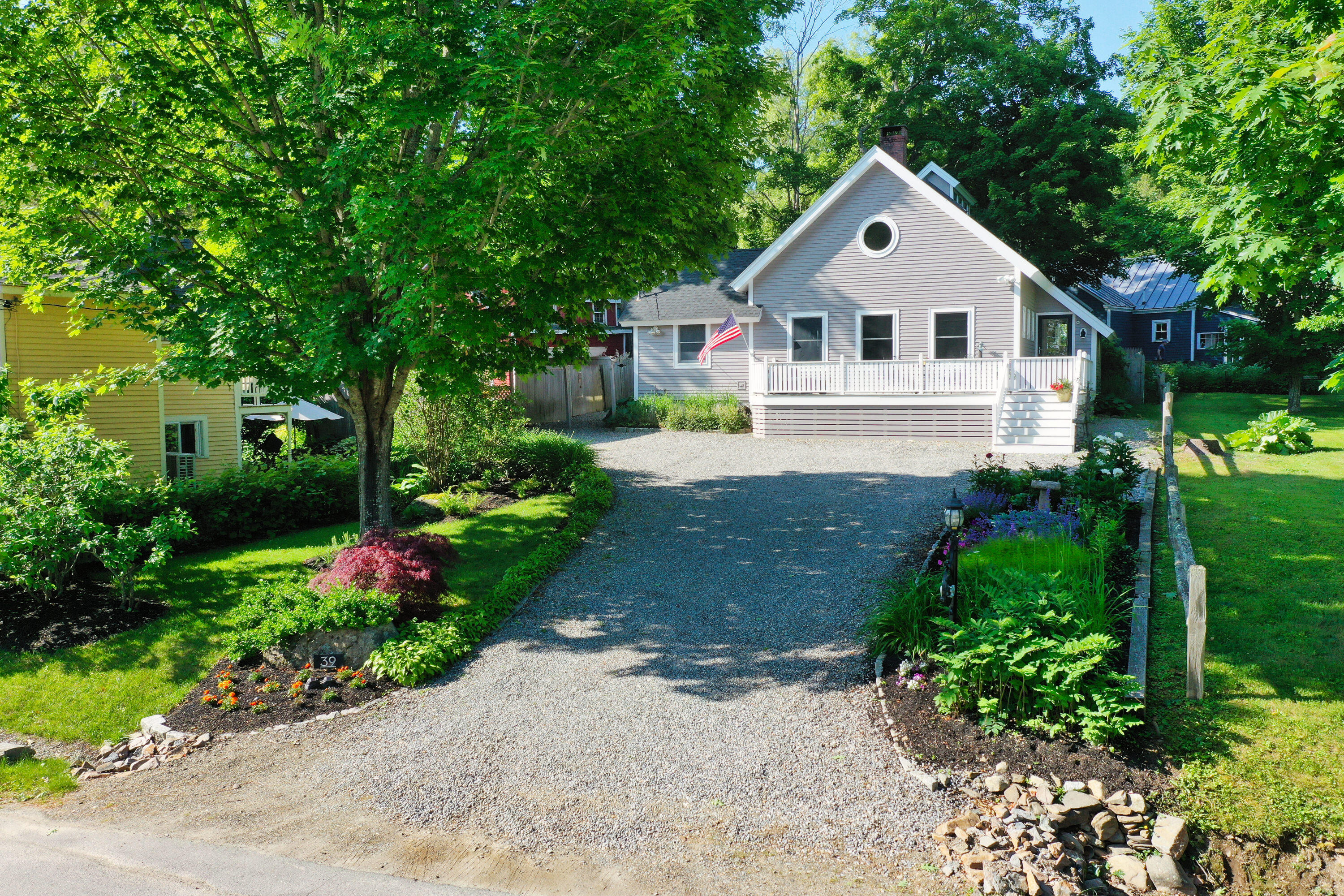 39 Broadway Northport ME 04849