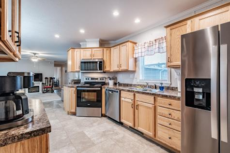 23 Kapote Drive Norway ME 04268