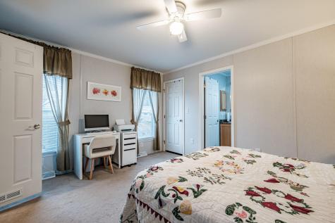 23 Kapote Drive Norway ME 04268