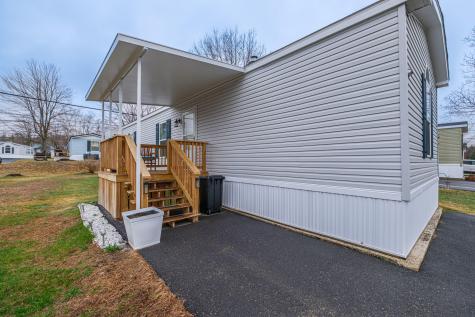 23 Kapote Drive Norway ME 04268