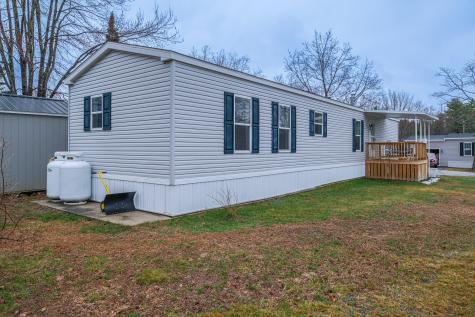 23 Kapote Drive Norway ME 04268