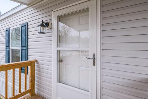 23 Kapote Drive Norway ME 04268