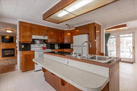 80 Holmes Street Rockland ME 04841