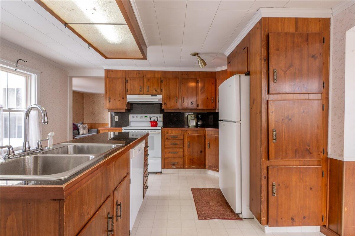 80 Holmes Street Rockland ME 04841