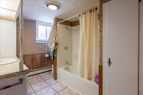 80 Holmes Street Rockland ME 04841