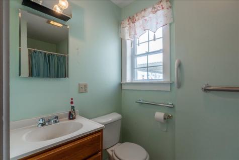 80 Holmes Street Rockland ME 04841