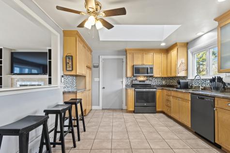 15 Bellaire Road South Portland ME 04106