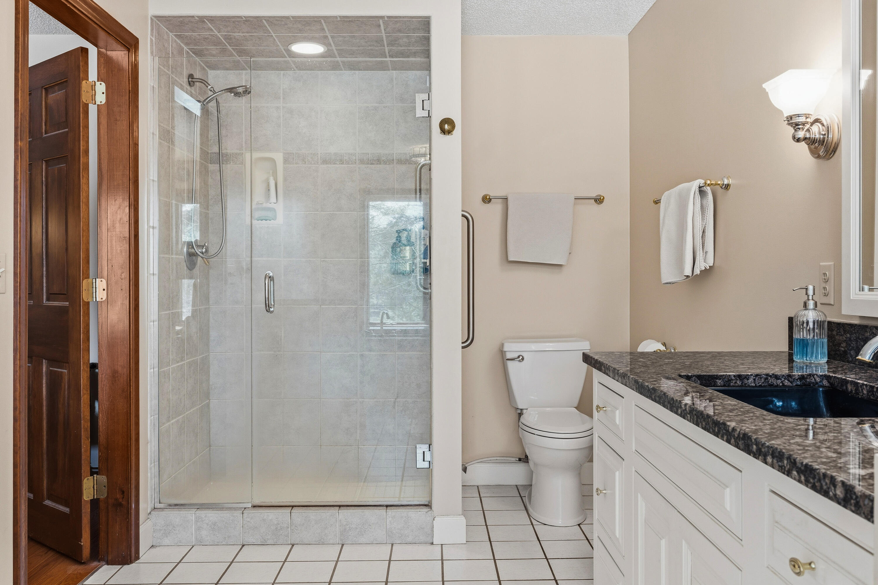105 Cushman Point Road Wiscasset ME 04578