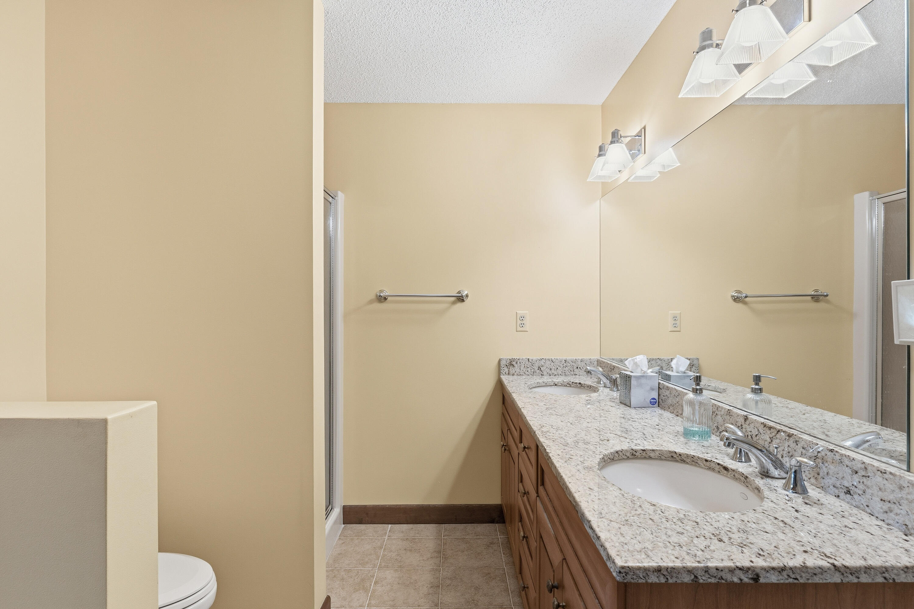 105 Cushman Point Road Wiscasset ME 04578