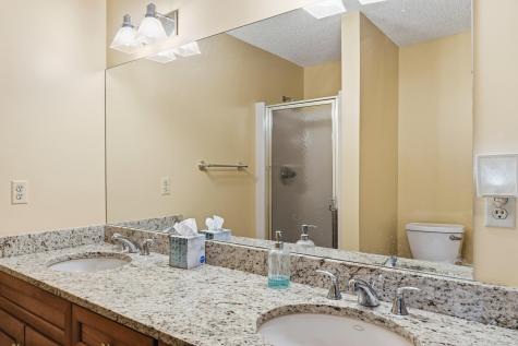 105 Cushman Point Road Wiscasset ME 04578