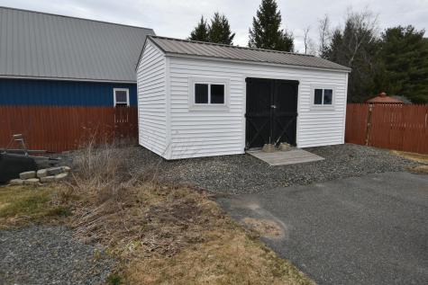 22 Somerset Avenue Fairfield ME 04937