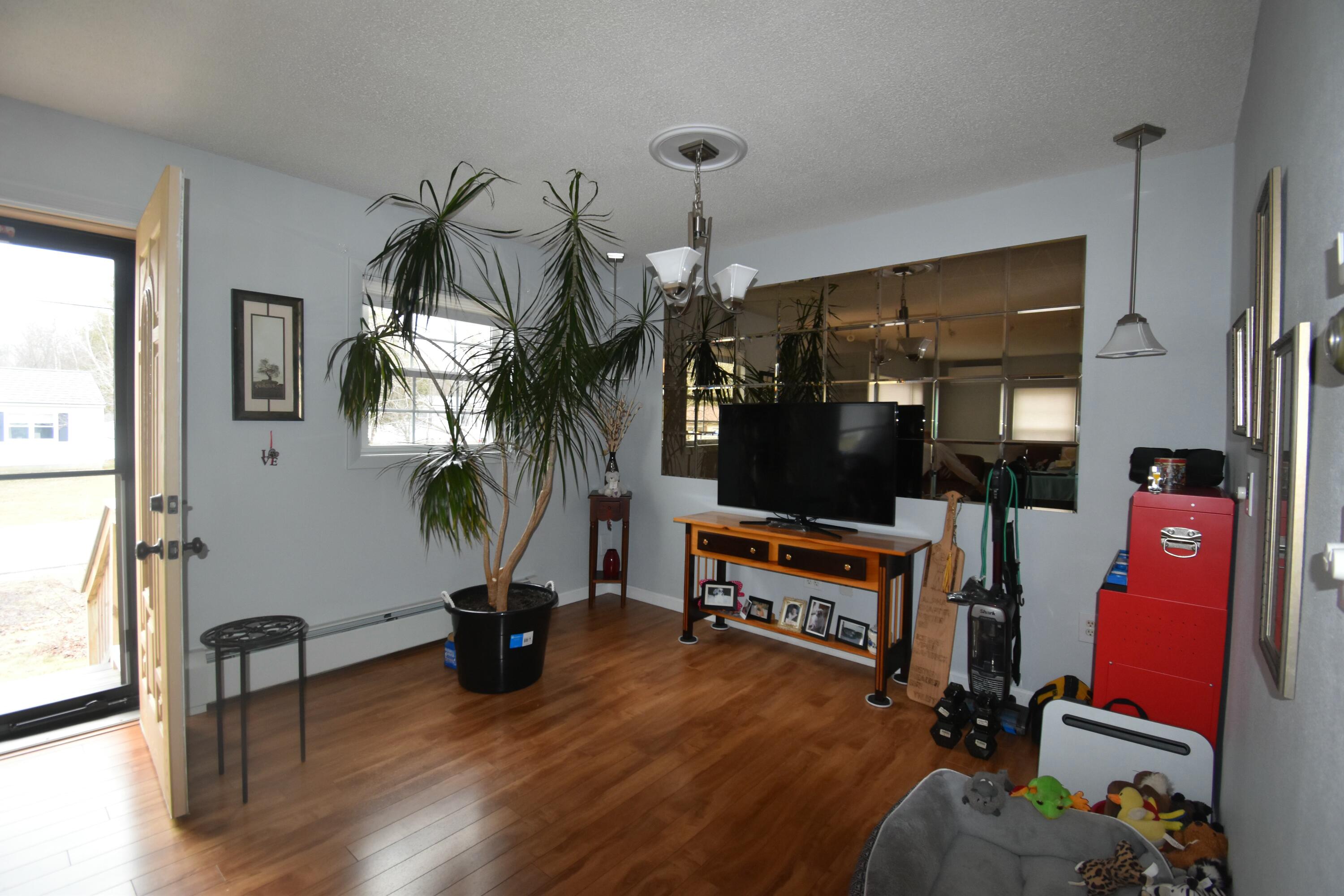 22 Somerset Avenue Fairfield ME 04937