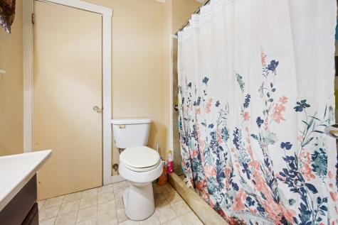 905 Wiscasset Road Pittston ME 04345