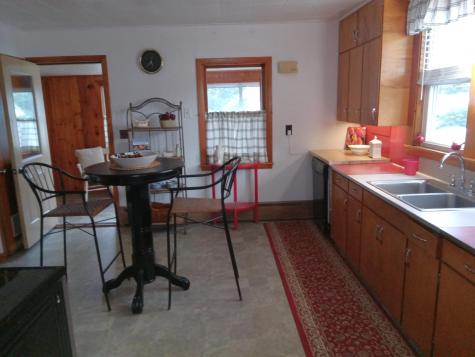 5 E Oxford Road Paris ME 04281