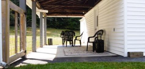 5 E Oxford Road Paris ME 04281