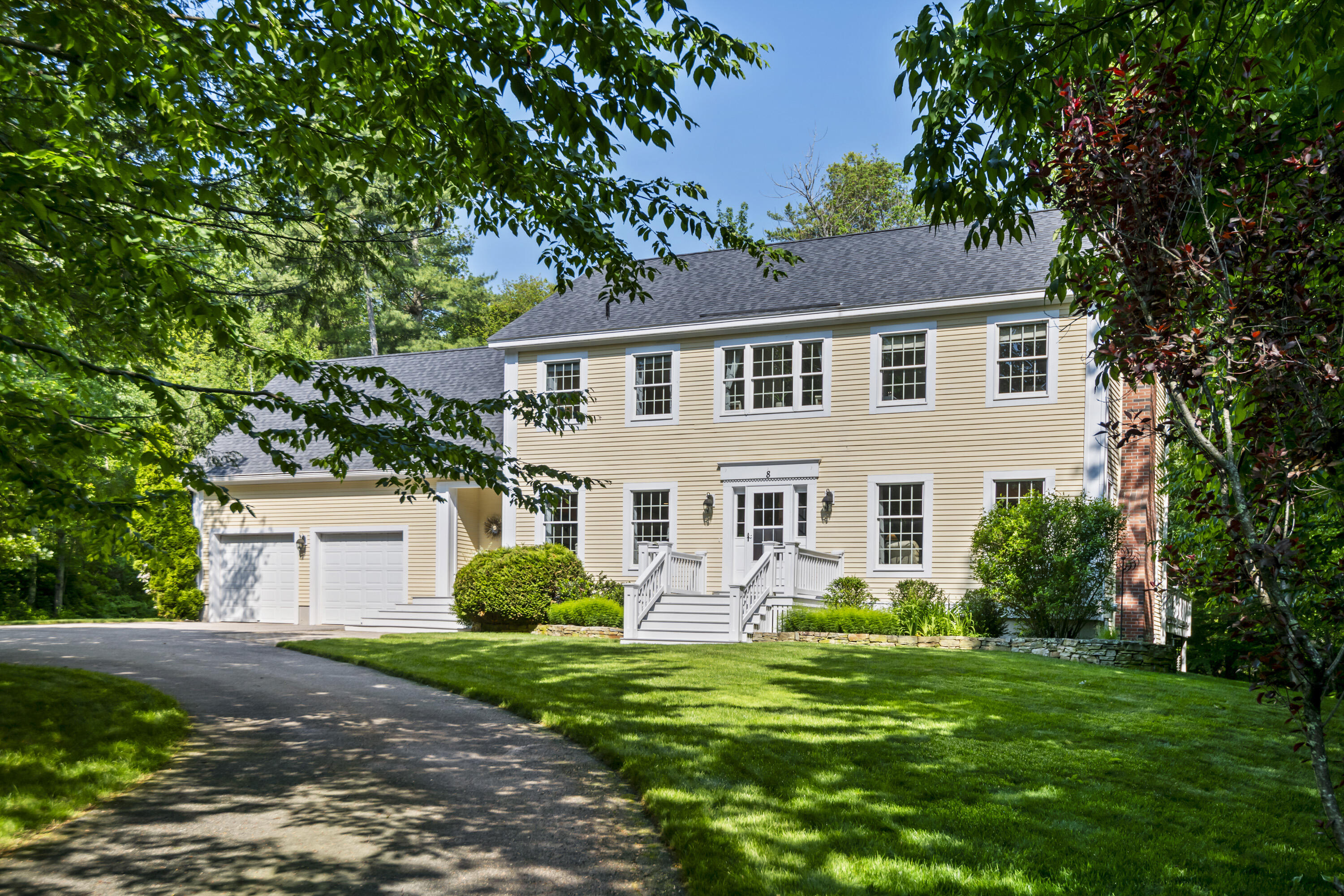 8 Country Lane Falmouth ME 04105