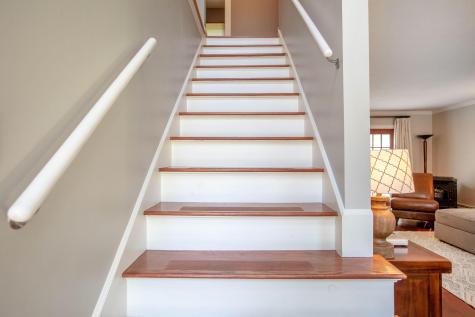 26 Kensington Terrace Lewiston ME 04240