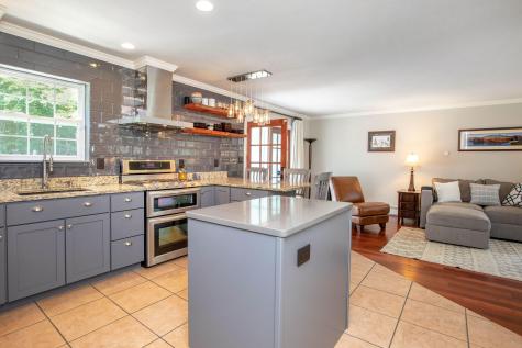 26 Kensington Terrace Lewiston ME 04240