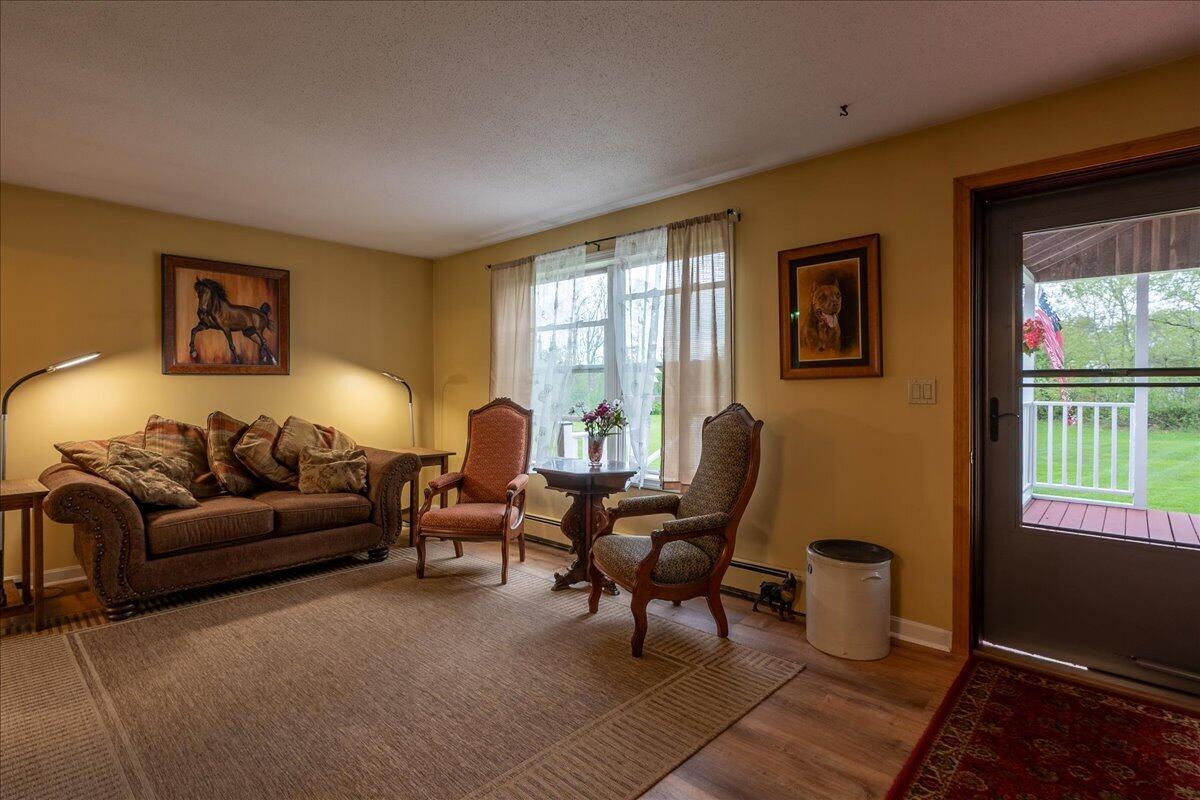 11 Simon Road Waldoboro ME 04572