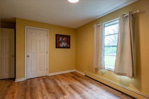 11 Simon Road Waldoboro ME 04572